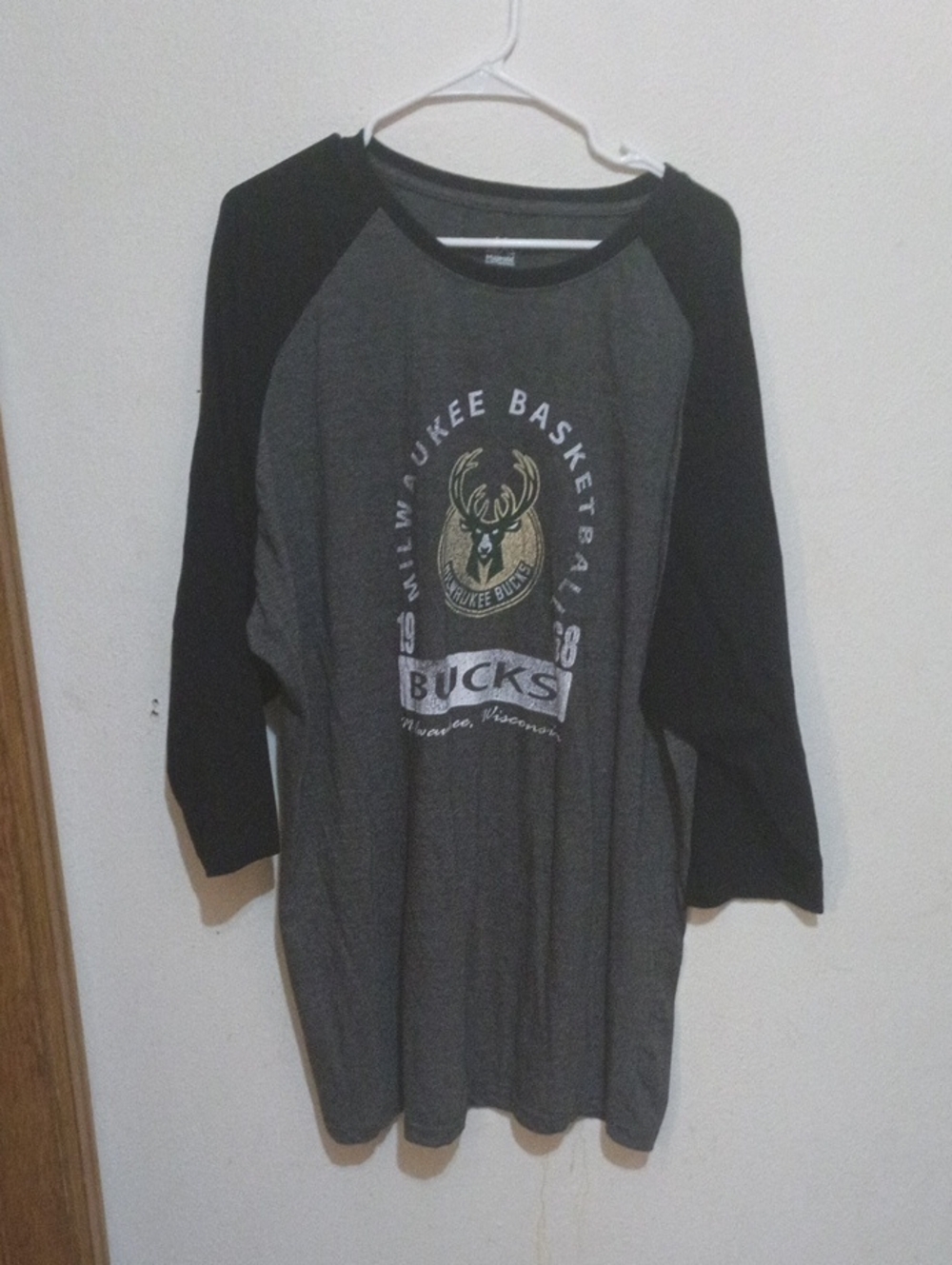Milwaukee Bucks 1968 Long Sleeve Tshirt